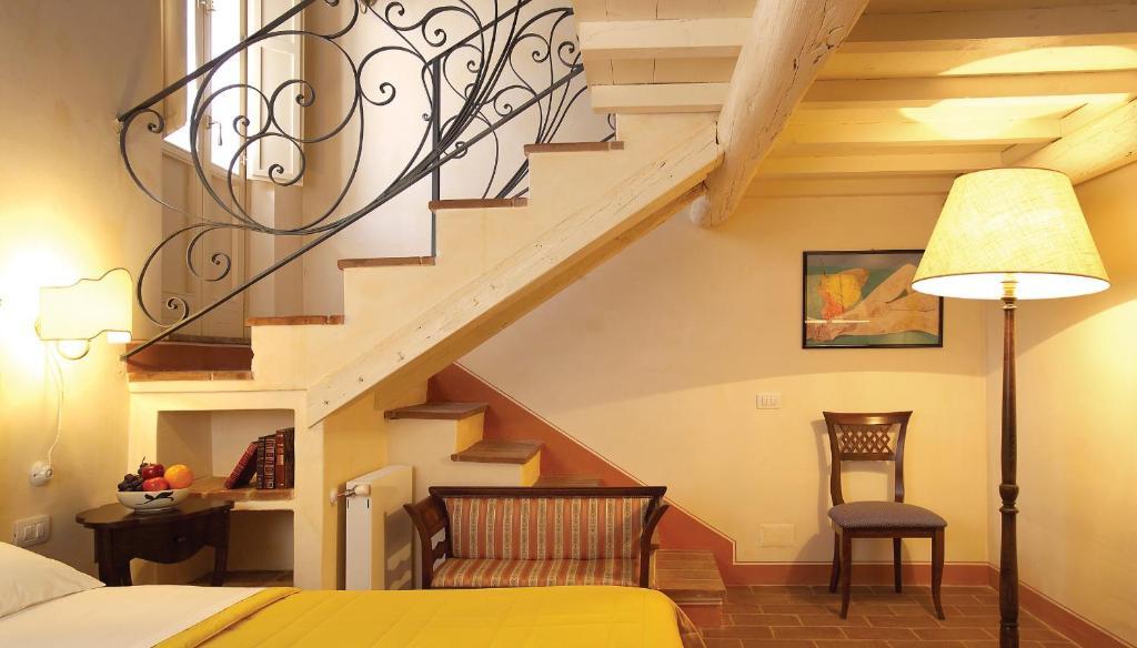 La Locanda Del Borgo Pietralunga  Phòng bức ảnh